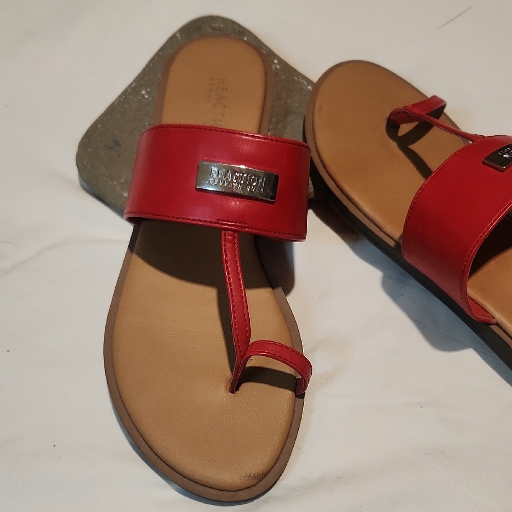 Kenneth Cole Reaction | Red Leather Sandals Sz 8.5